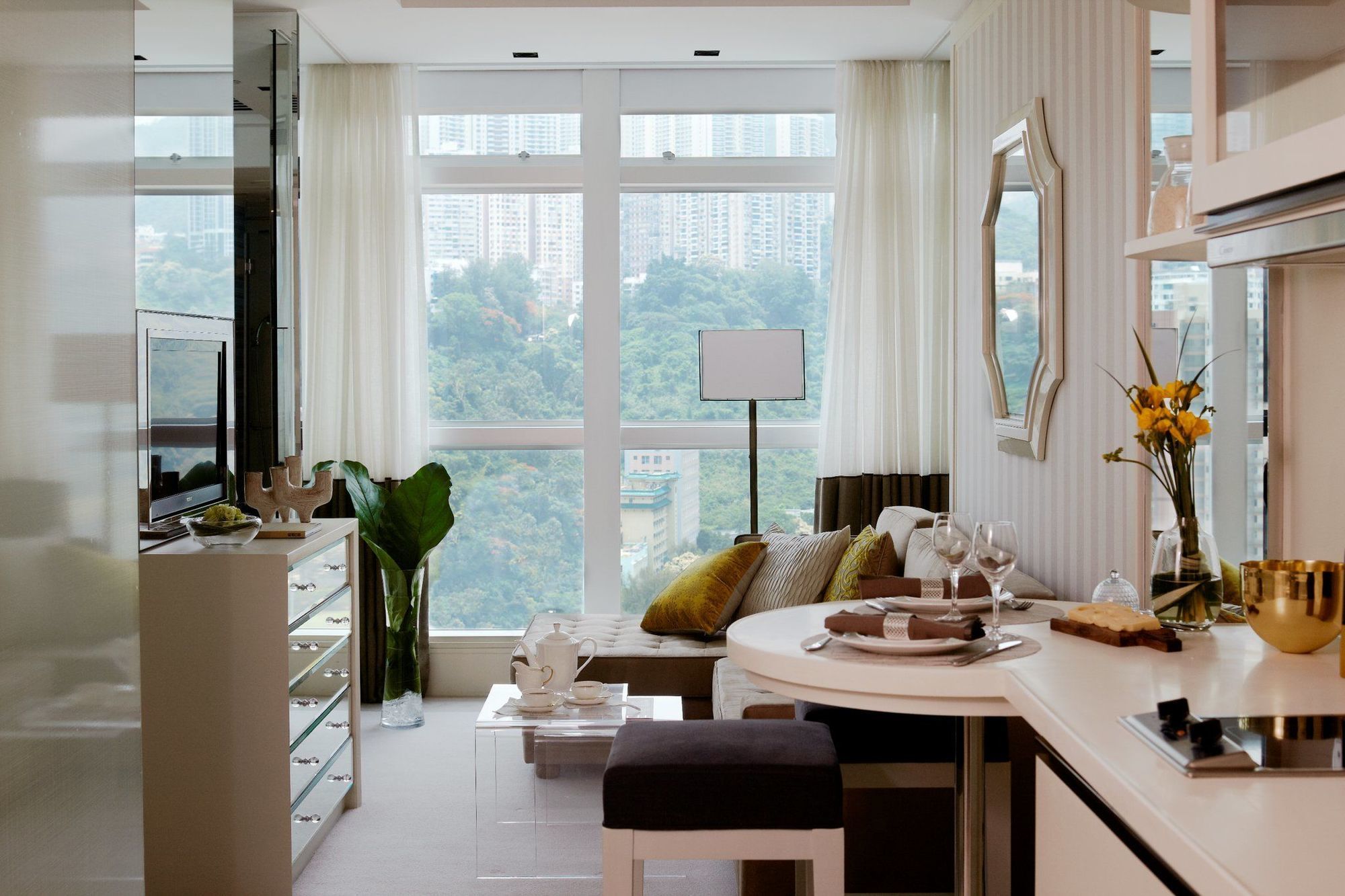 Hotel Lanson Place Causeway Bay,