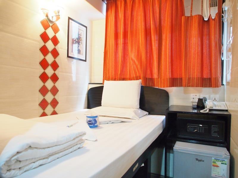 Days Block D Guest house Hong Kong