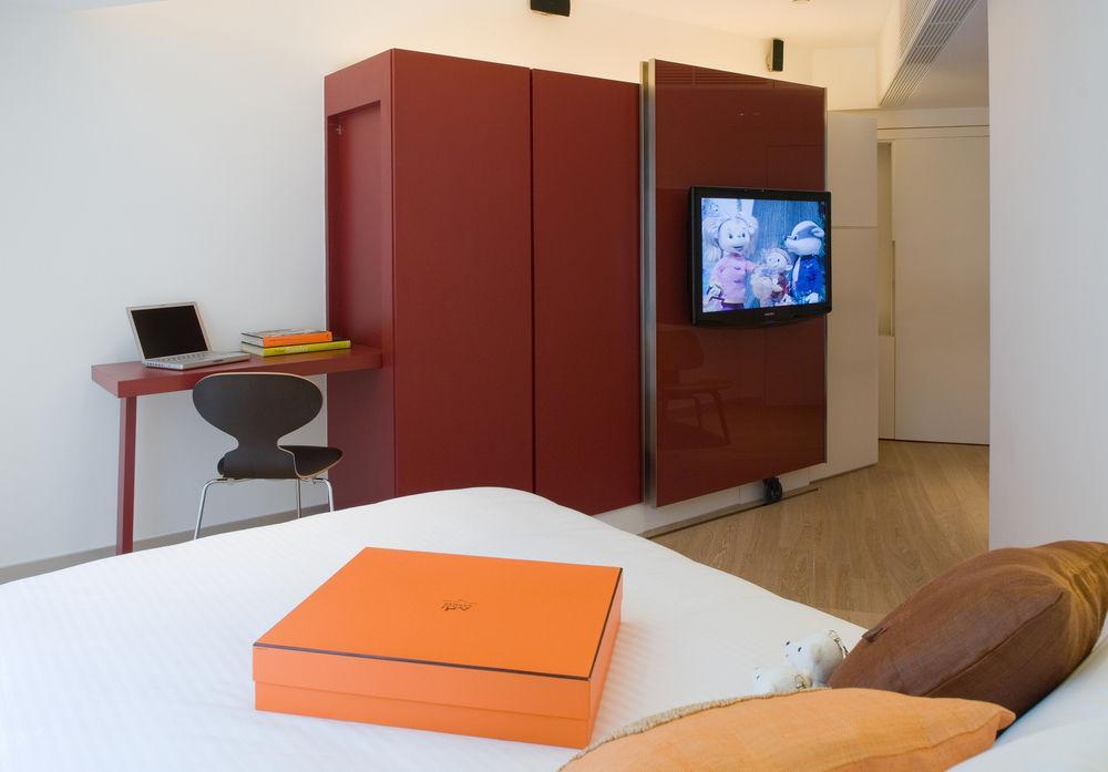 V Causeway Bay Aparthotel 4*