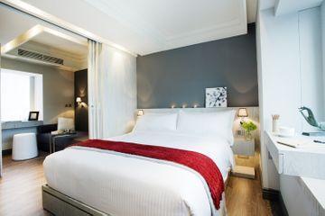 V Causeway Bay 4*