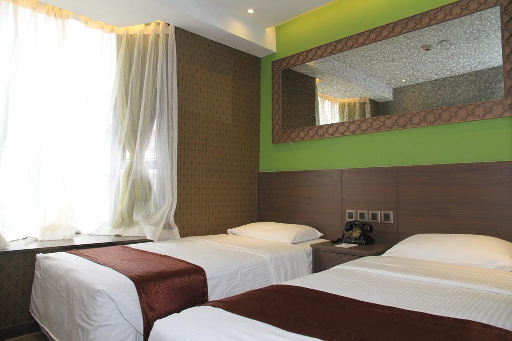 Largos Hotel 3*