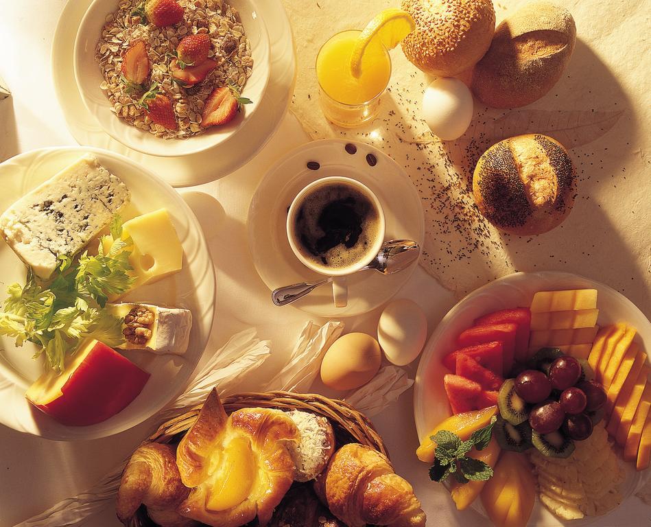 Hotel Kowloon Shangri-la,