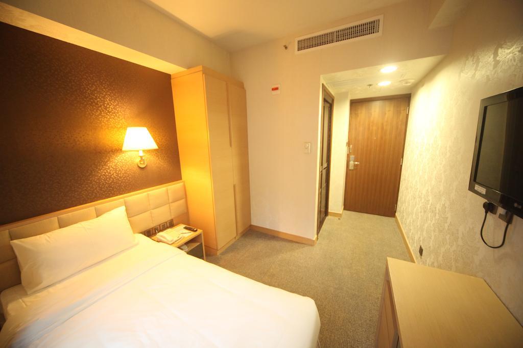 Hotel H1 3*