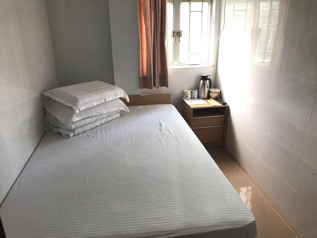 Chi Shing Guest house *