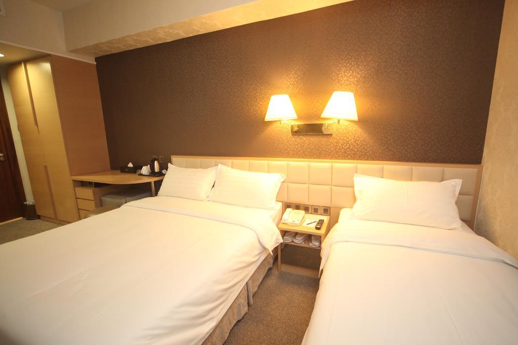 Hotel H1
