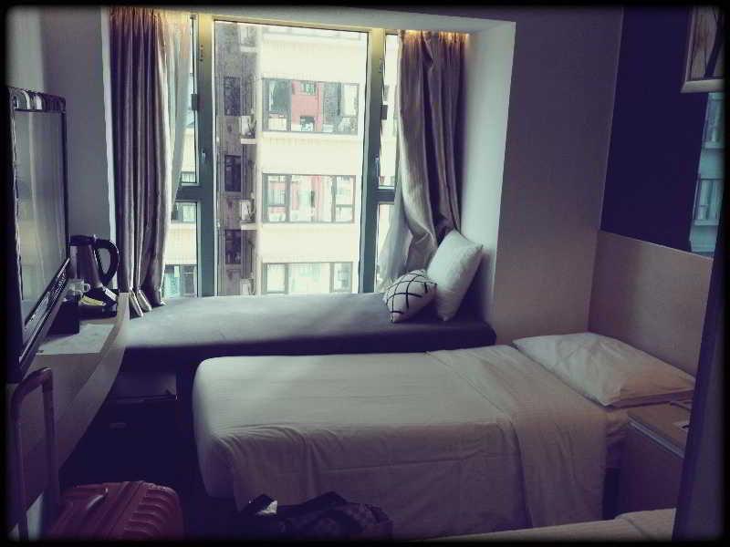 M1 Hong Kong