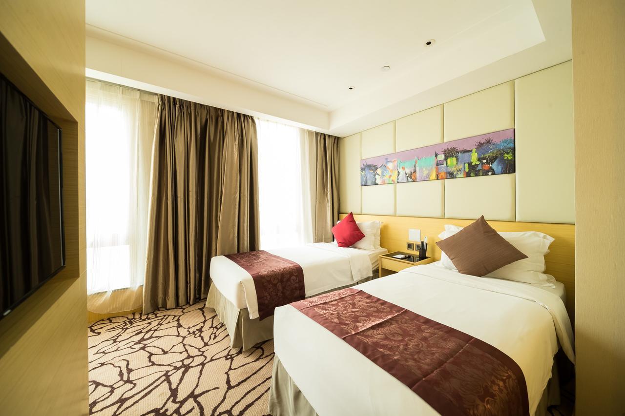 Eco Tree Hotel 4*