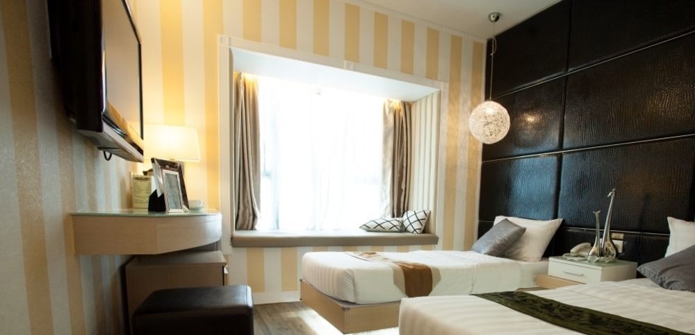 M1 Hotel