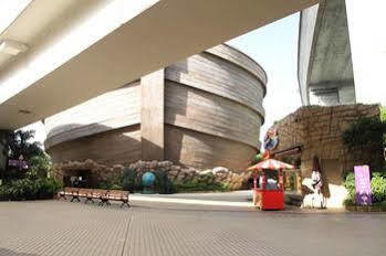 Noah's Ark & 3*