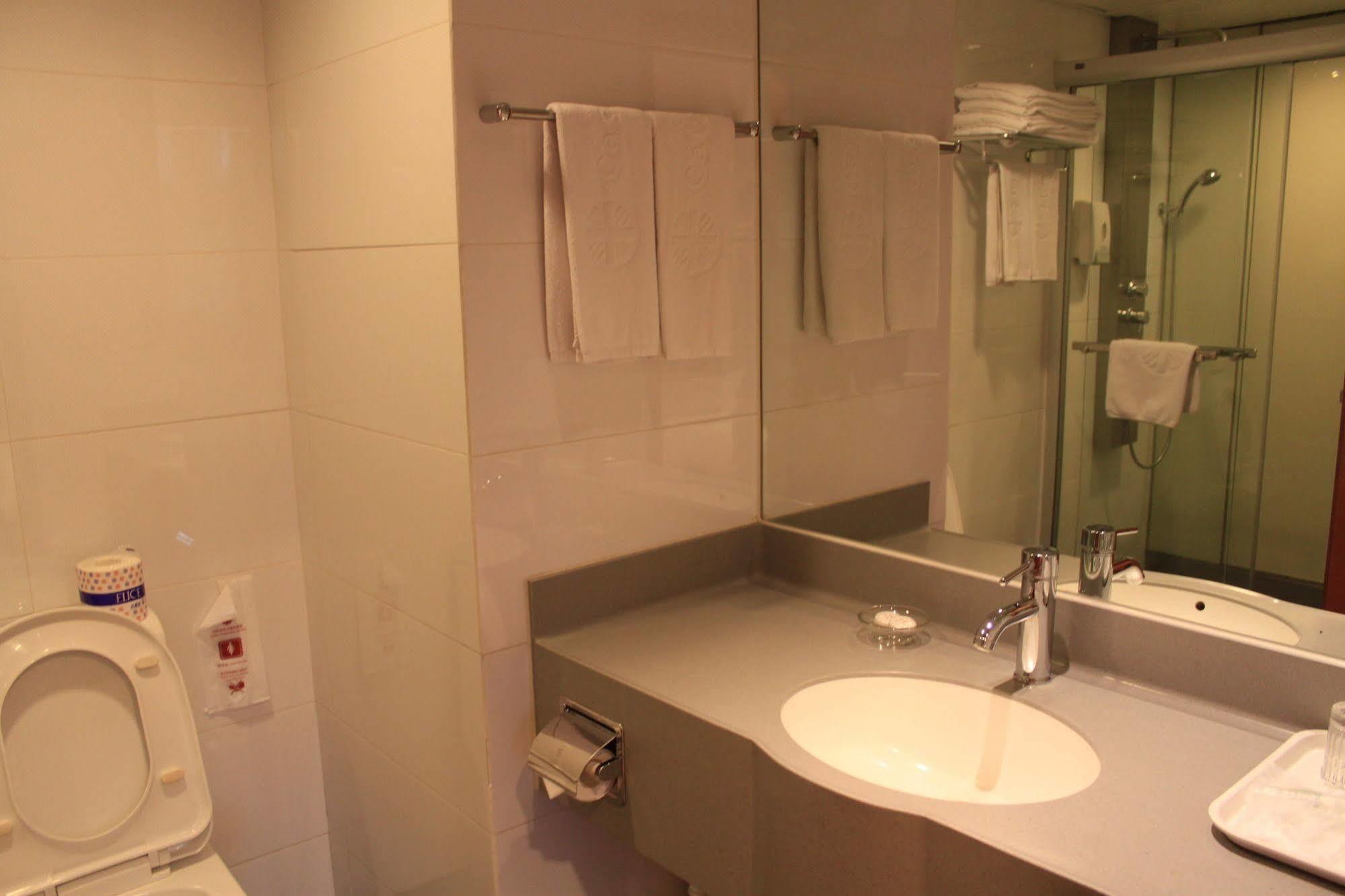 Hotel Caritas Bianchi Hong Kong