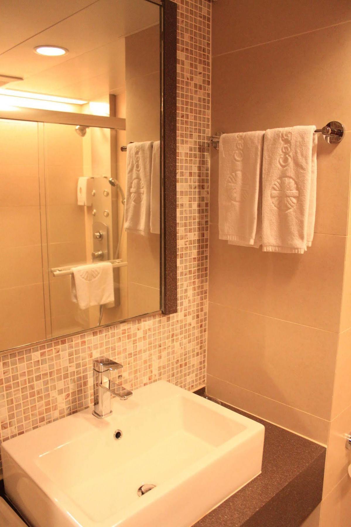 Hotel Caritas Bianchi Hong Kong