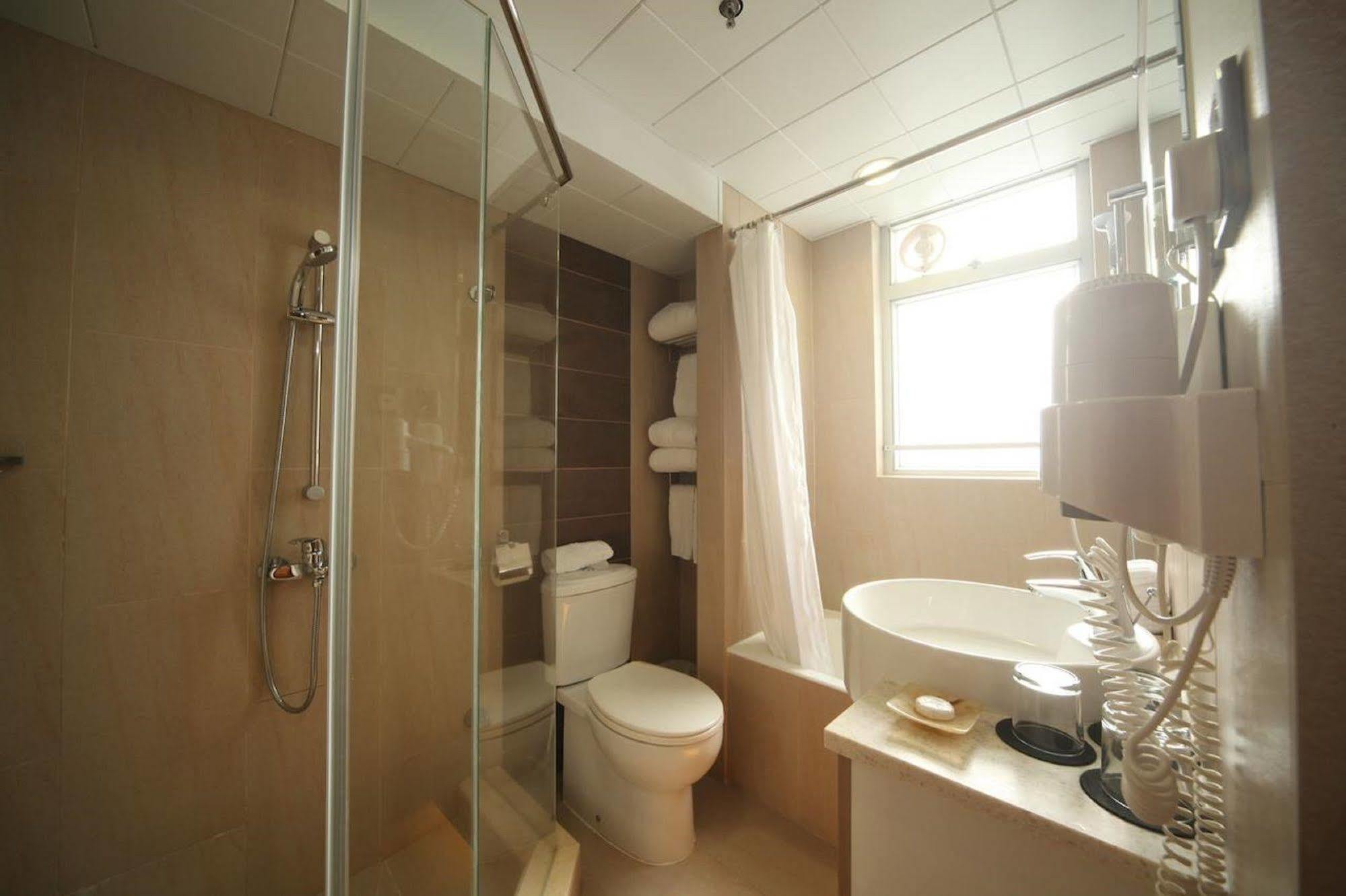 H1 Hotel 3*