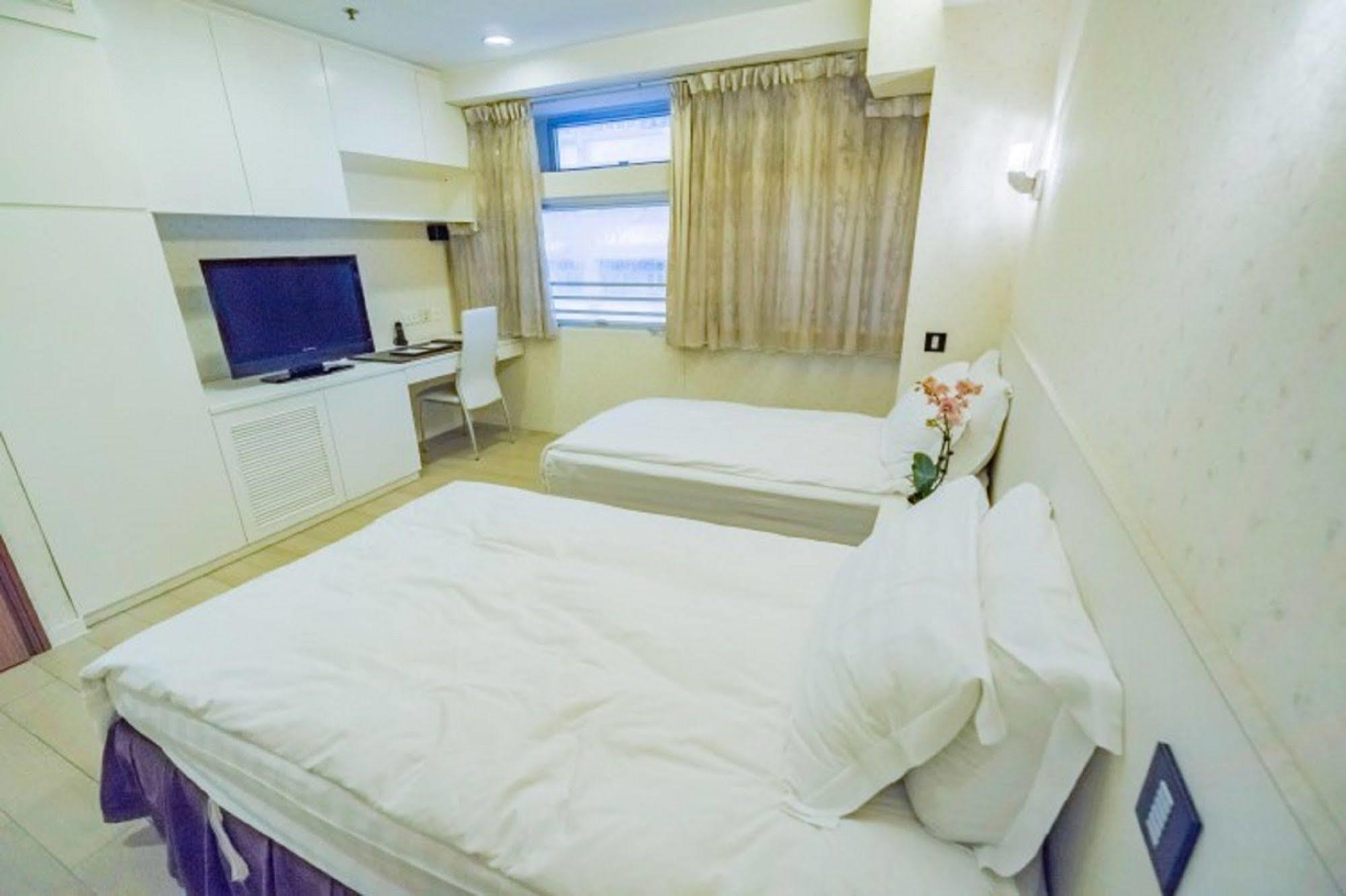 Mingle With The Star Hotel Hong Kong
