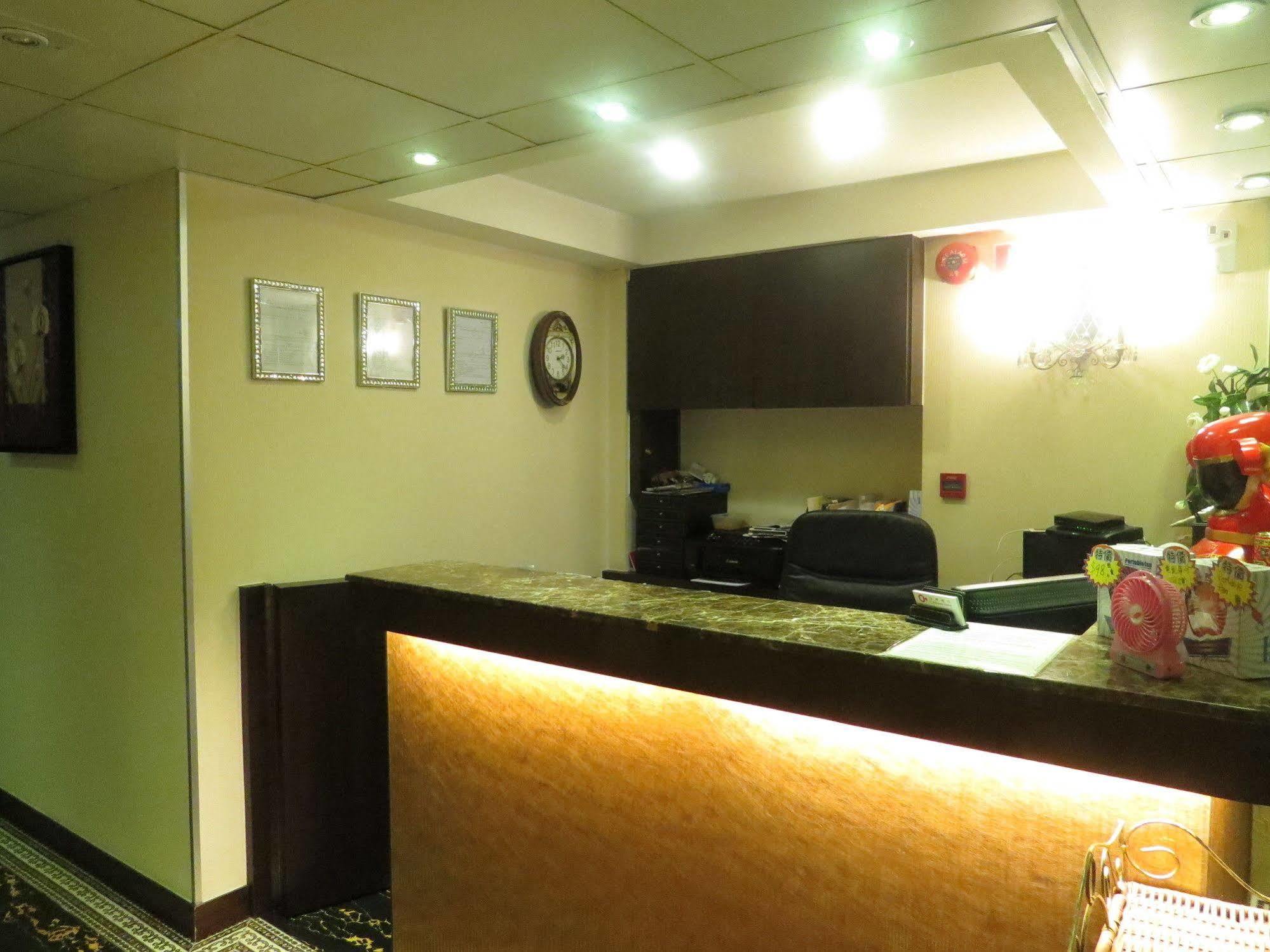 California Guest house Hong Kong