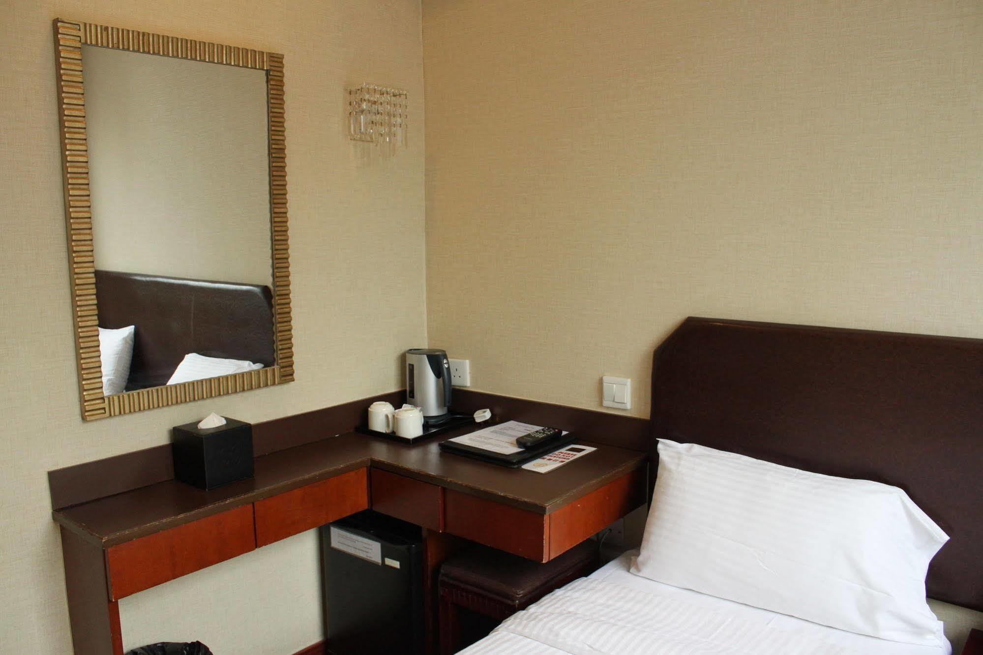 Oriental Lander Hongkong