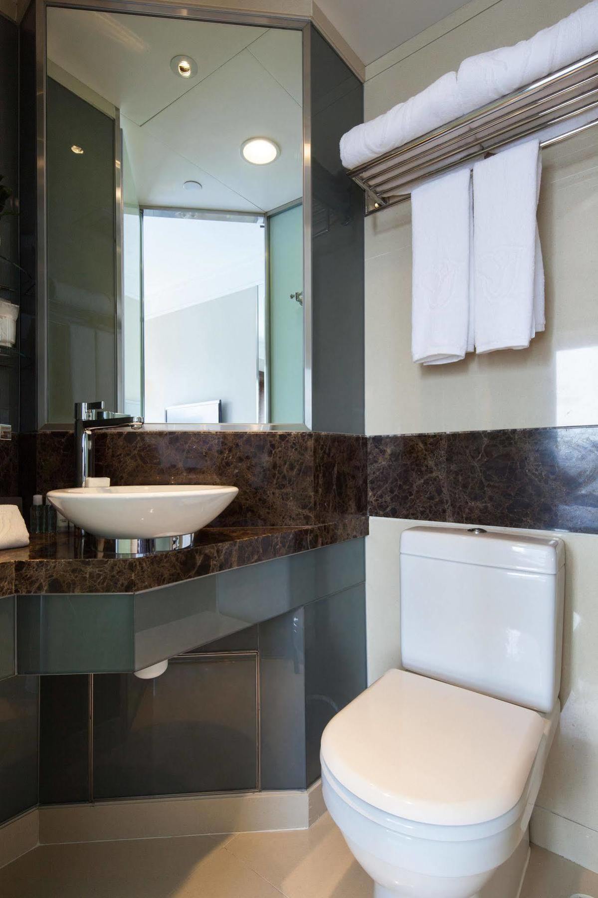 Rosedale Kowloon Hotel