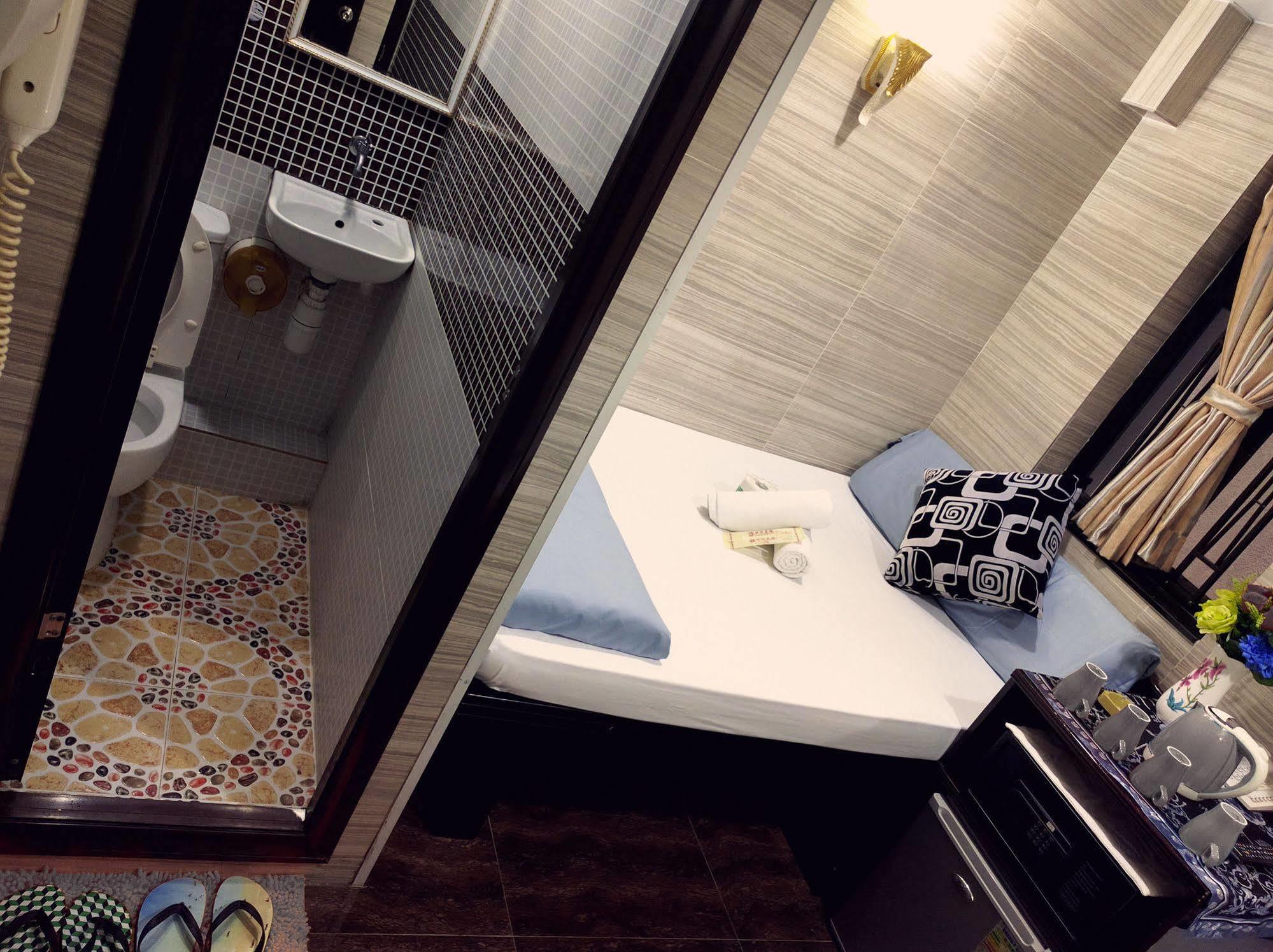 Guest house Days Block D