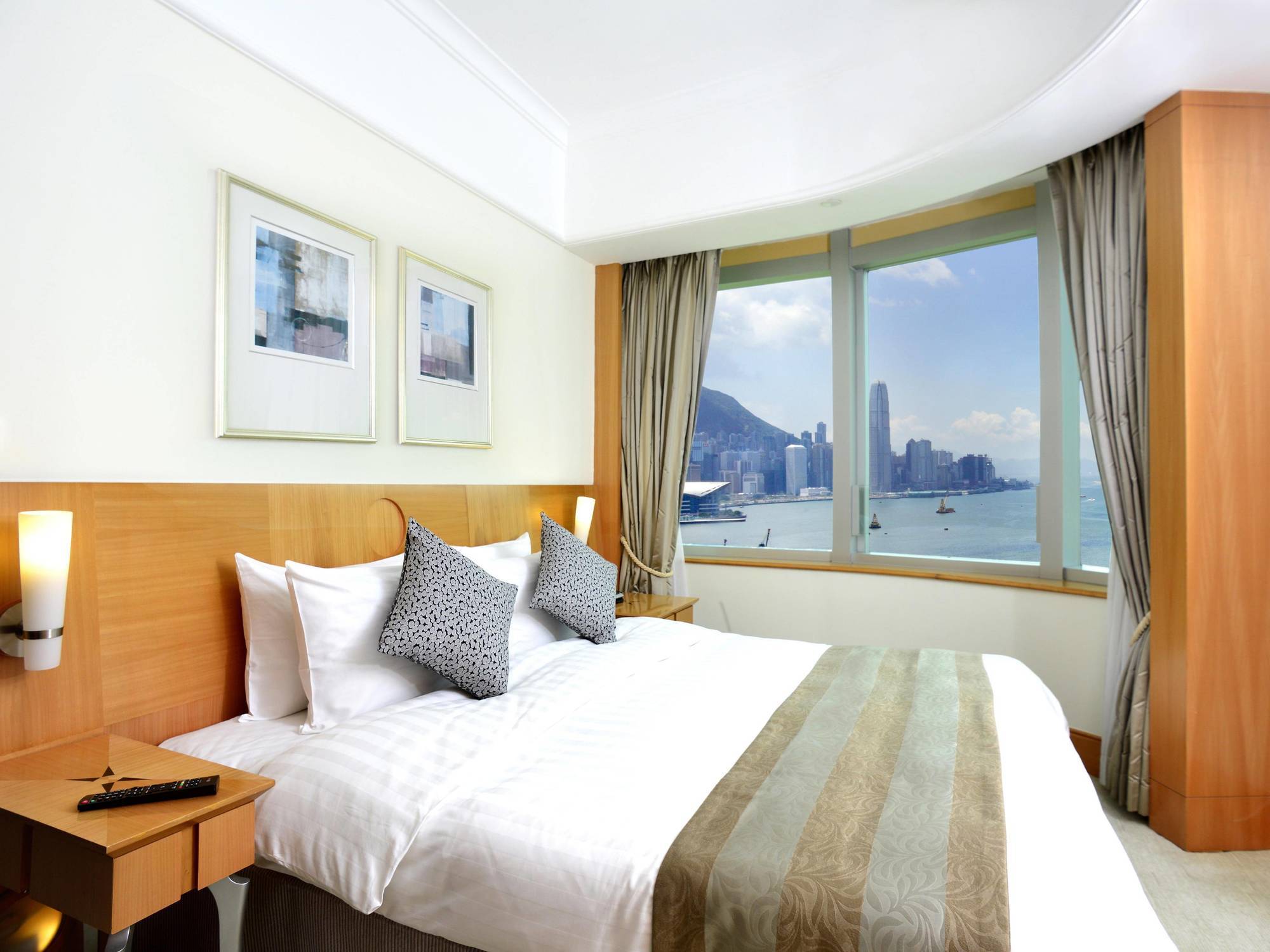 Metropark Causeway Bay Hotel
