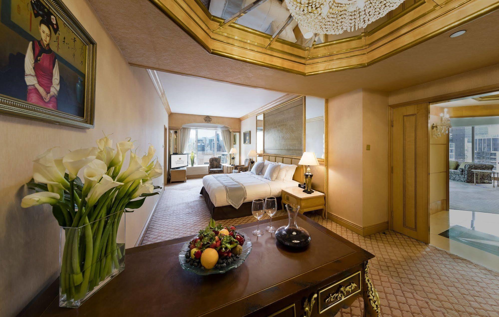 Regal 5*