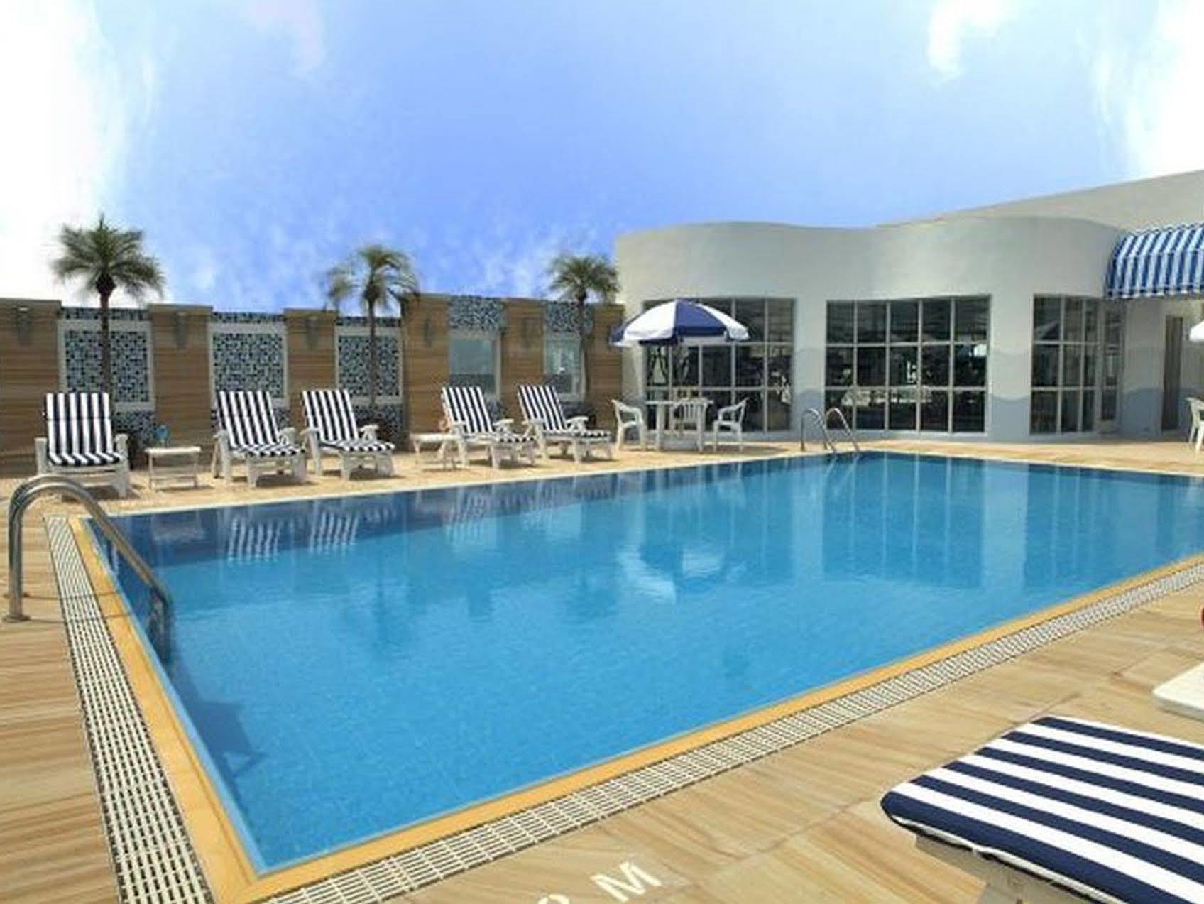 Hotel Metropark Kowloon 4*