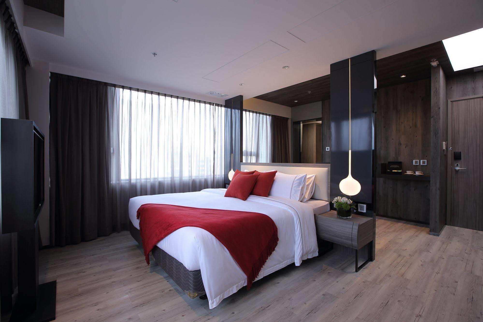 Hotel The Perkin 4*