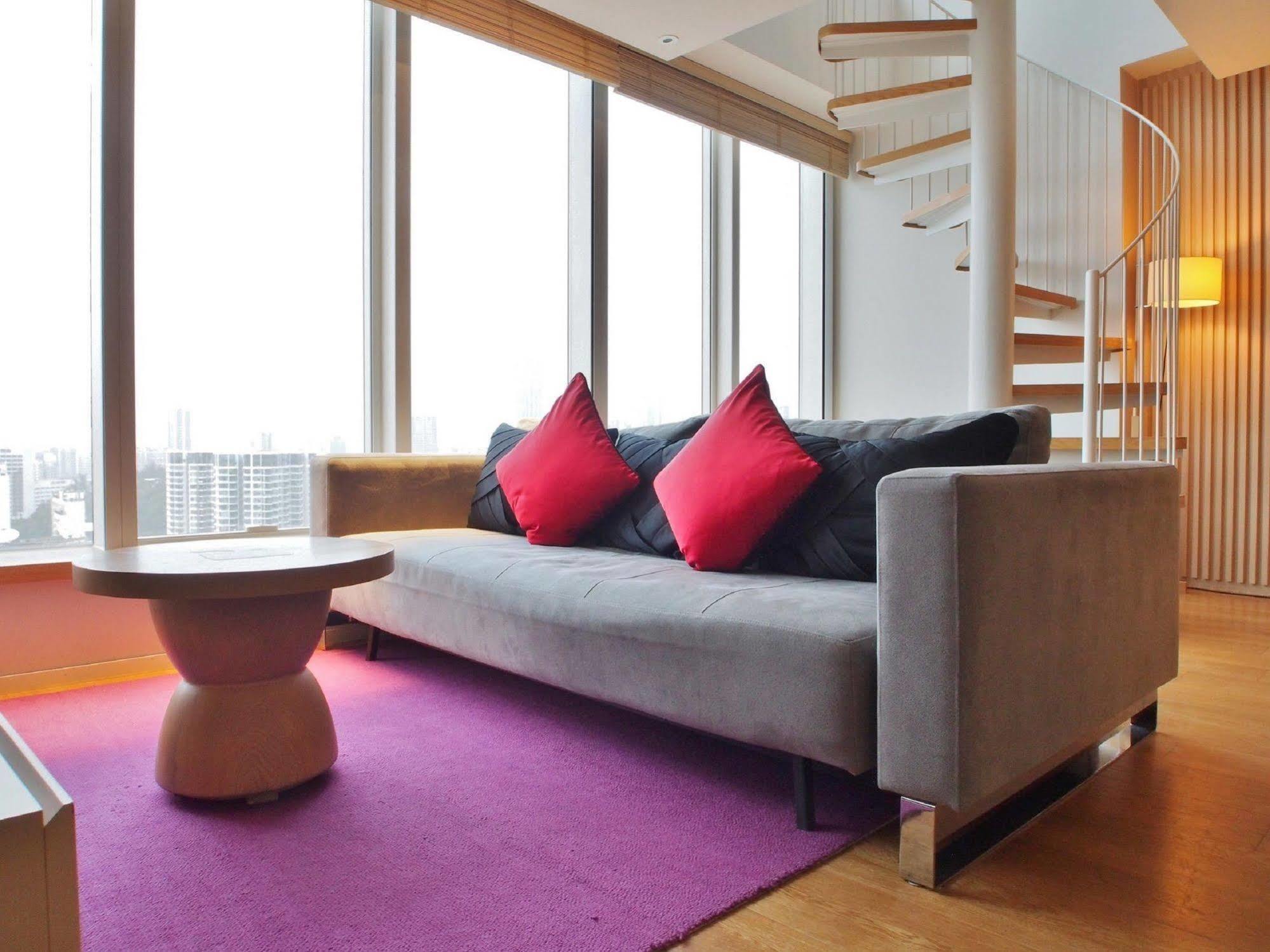 Madera Hong Kong