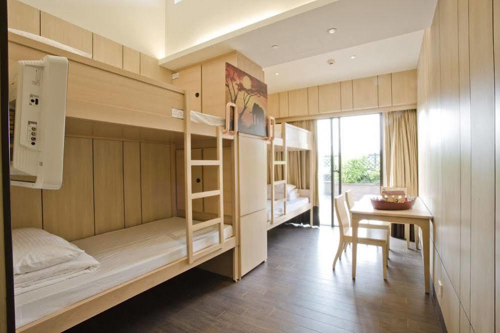 Noah's Ark & Hong Kong