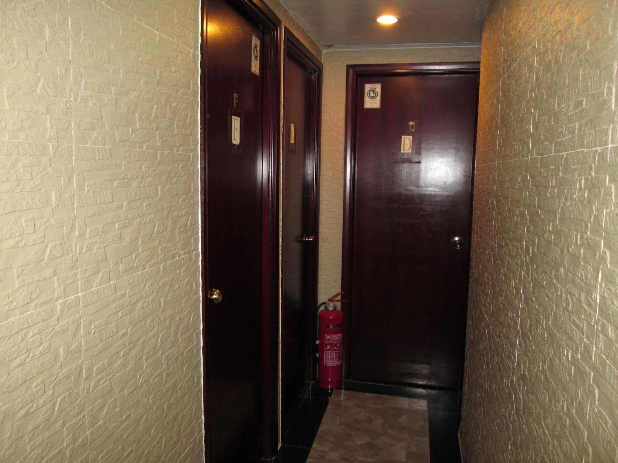 Wisma tamu Crystal *