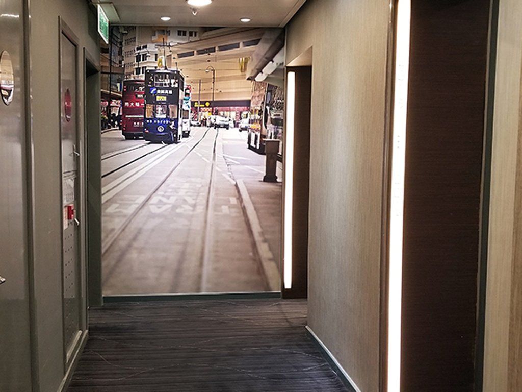 Dash Living On Hollywood 3*
