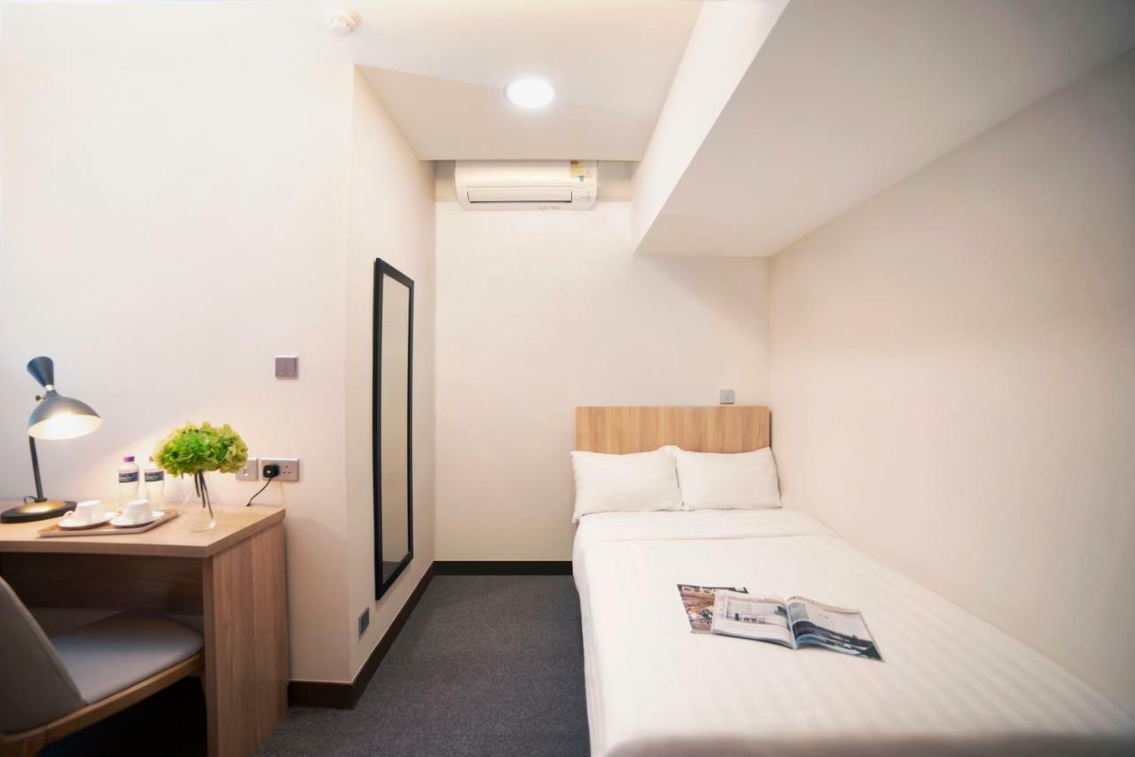 Minimal Avenue Hotel