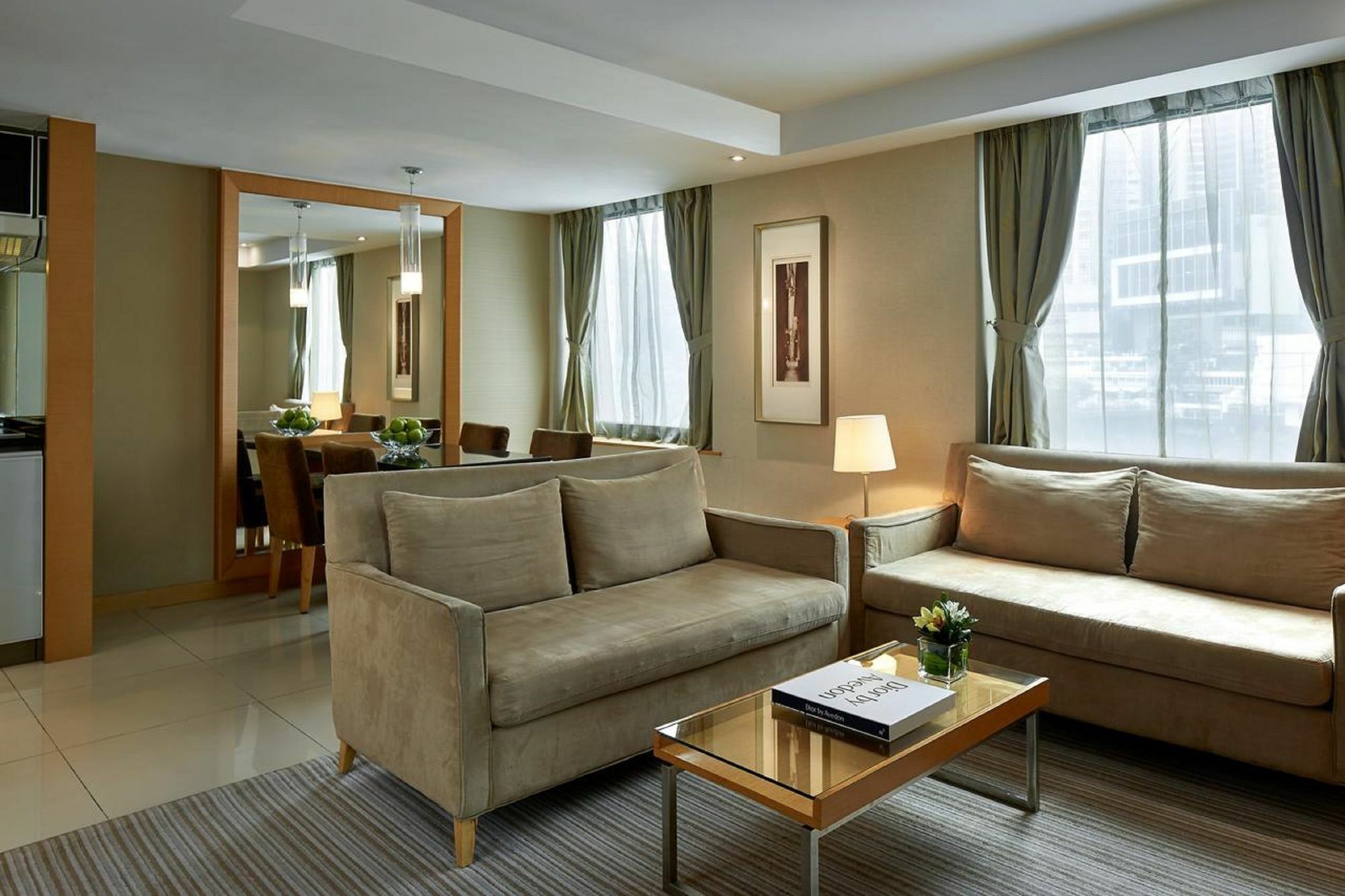 Two Macdonnell Road 4* Hong Kong