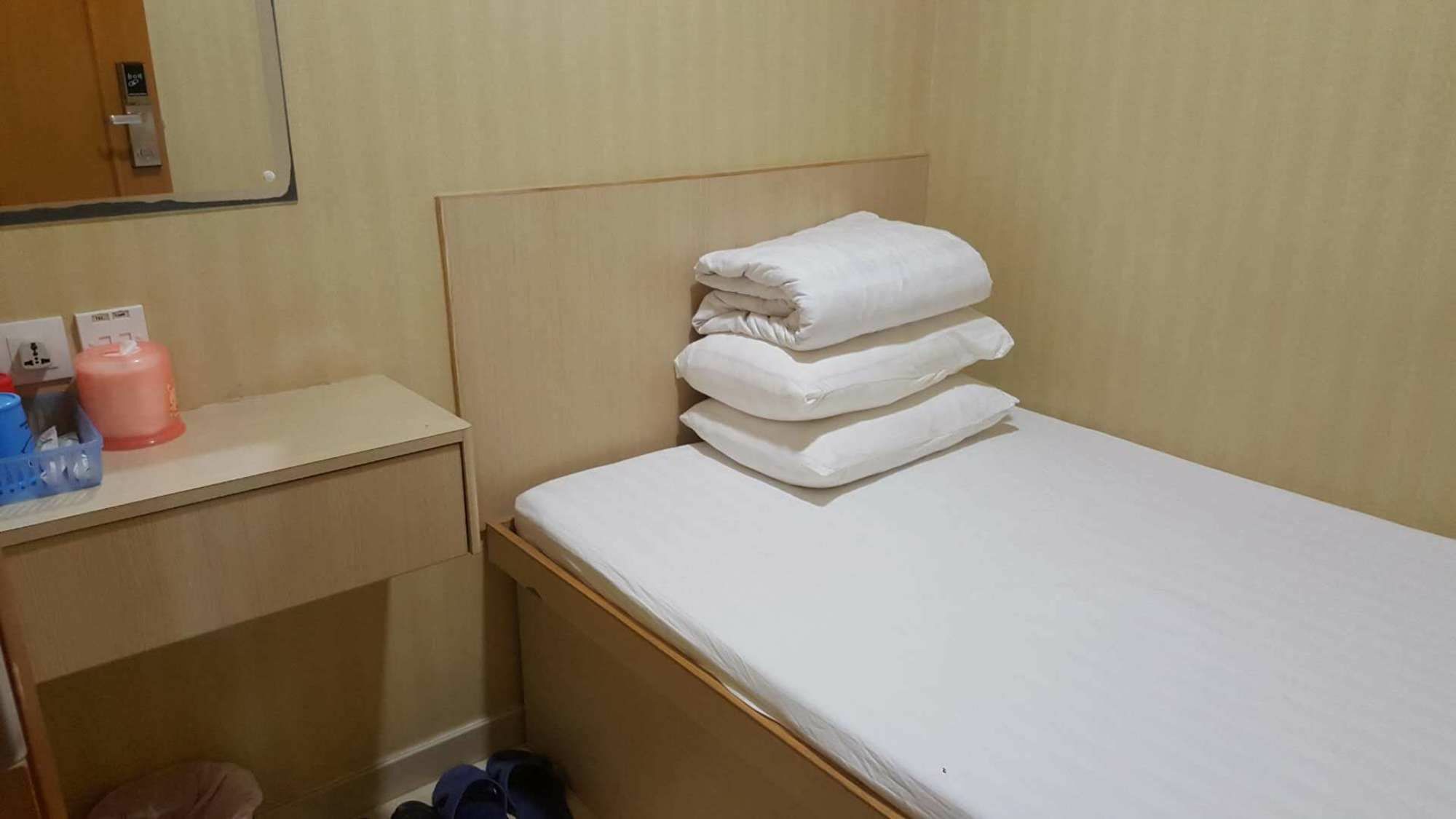 Lung Wa Guest house *