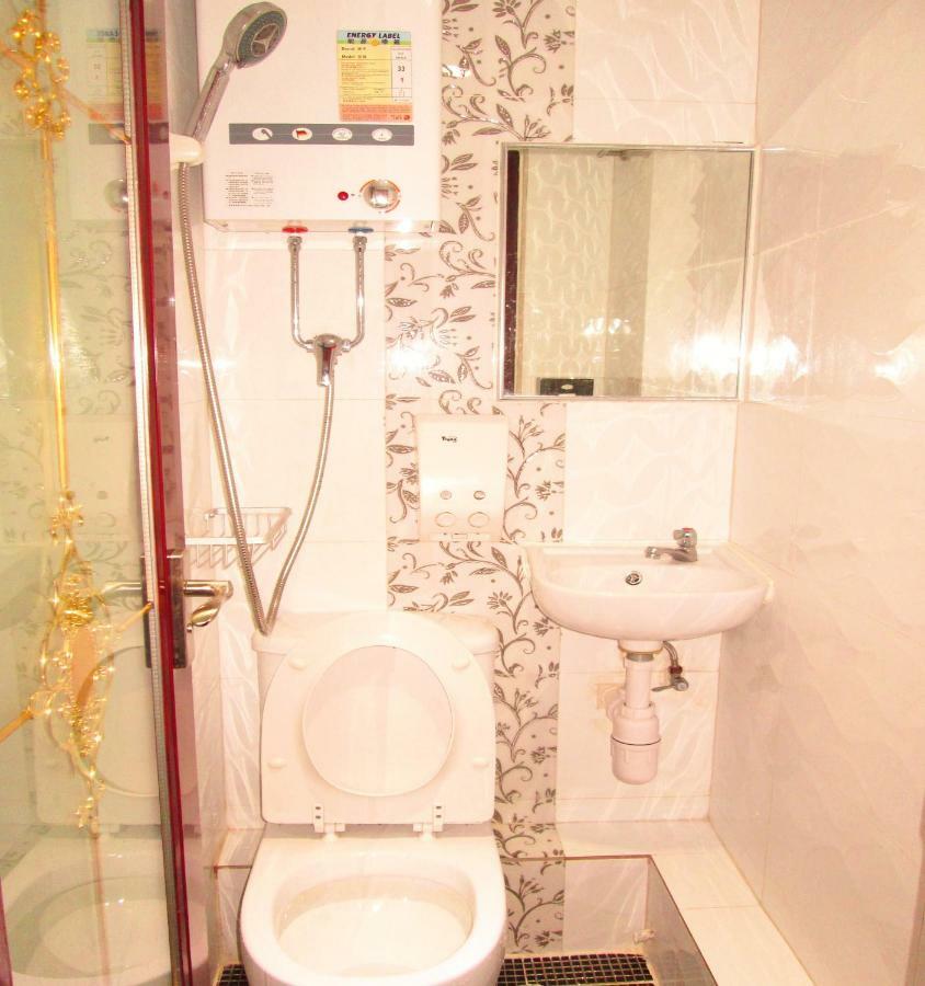 Pay-less Guest house *