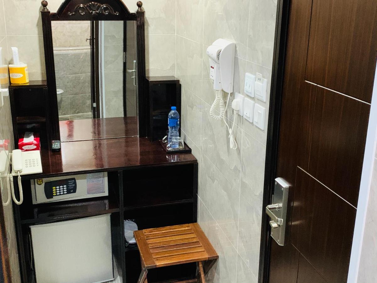 Victoria Guest house Hong Kong