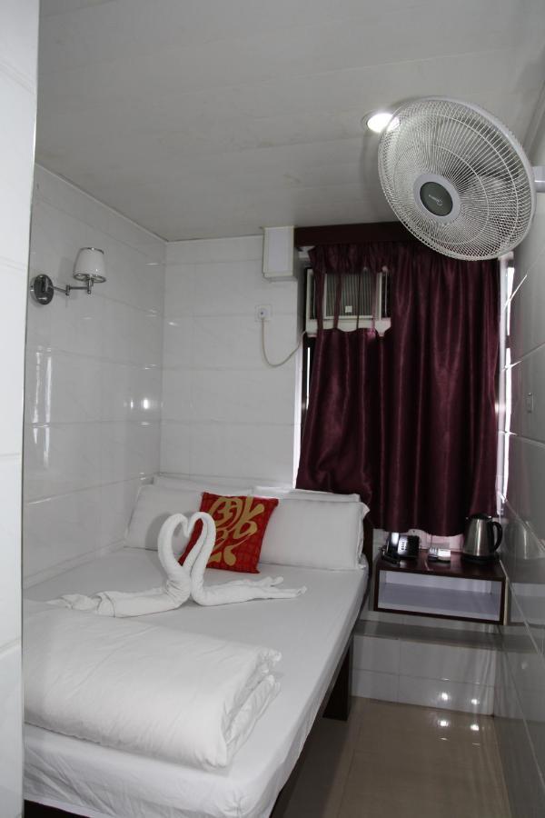 Pay-less Guest house *