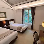 Heritage Lodge