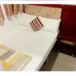 Canadian Hostel