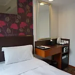Lander Hotel Prince Edward