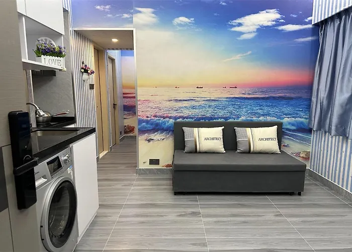 3Br Romantic Apt, 2Mins Mtr, 8Pax