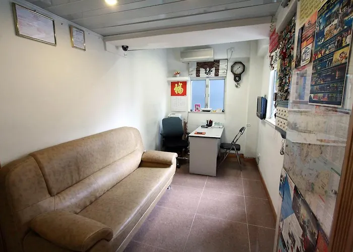 City Econo Guest House