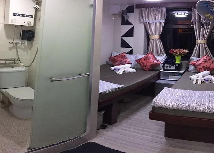 Skystar Hostel