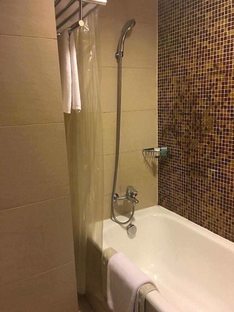 Hotel Ramada Harbour View Hong Kong