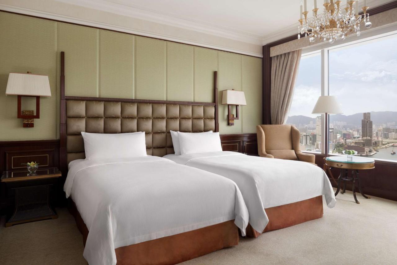 Island Shangri-la, Hotel 5*