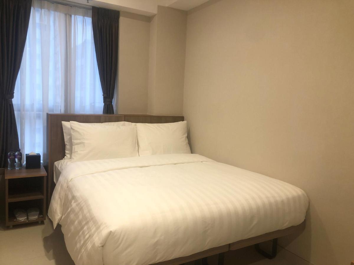 We Kowloon Hotel 3*
