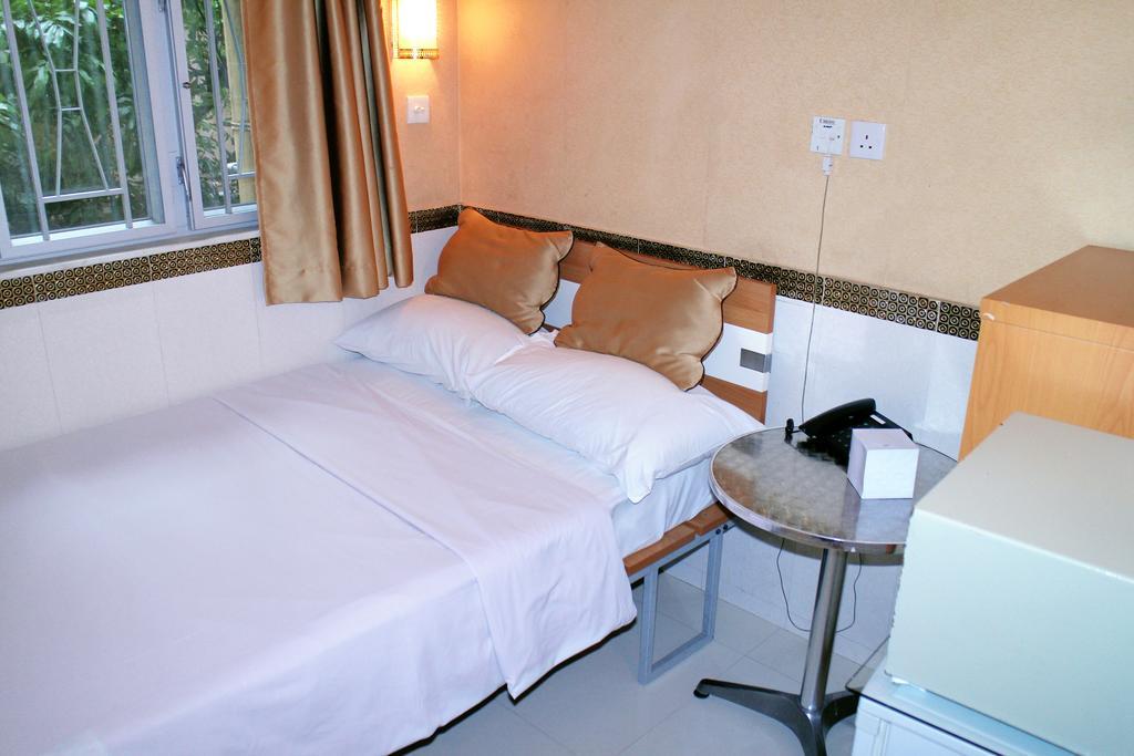 Rent-a-room * Hong Kong