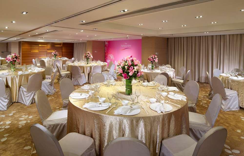 Hotel The Harbourview - Chinese Ymca Of 4*