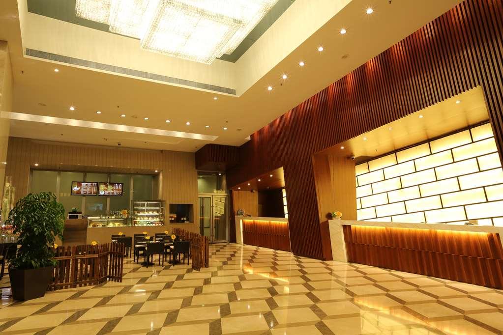 Hotel Harbour Plaza 8 Degrees