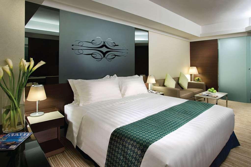 Harbour Plaza 8 Degrees Hotel Hong Kong