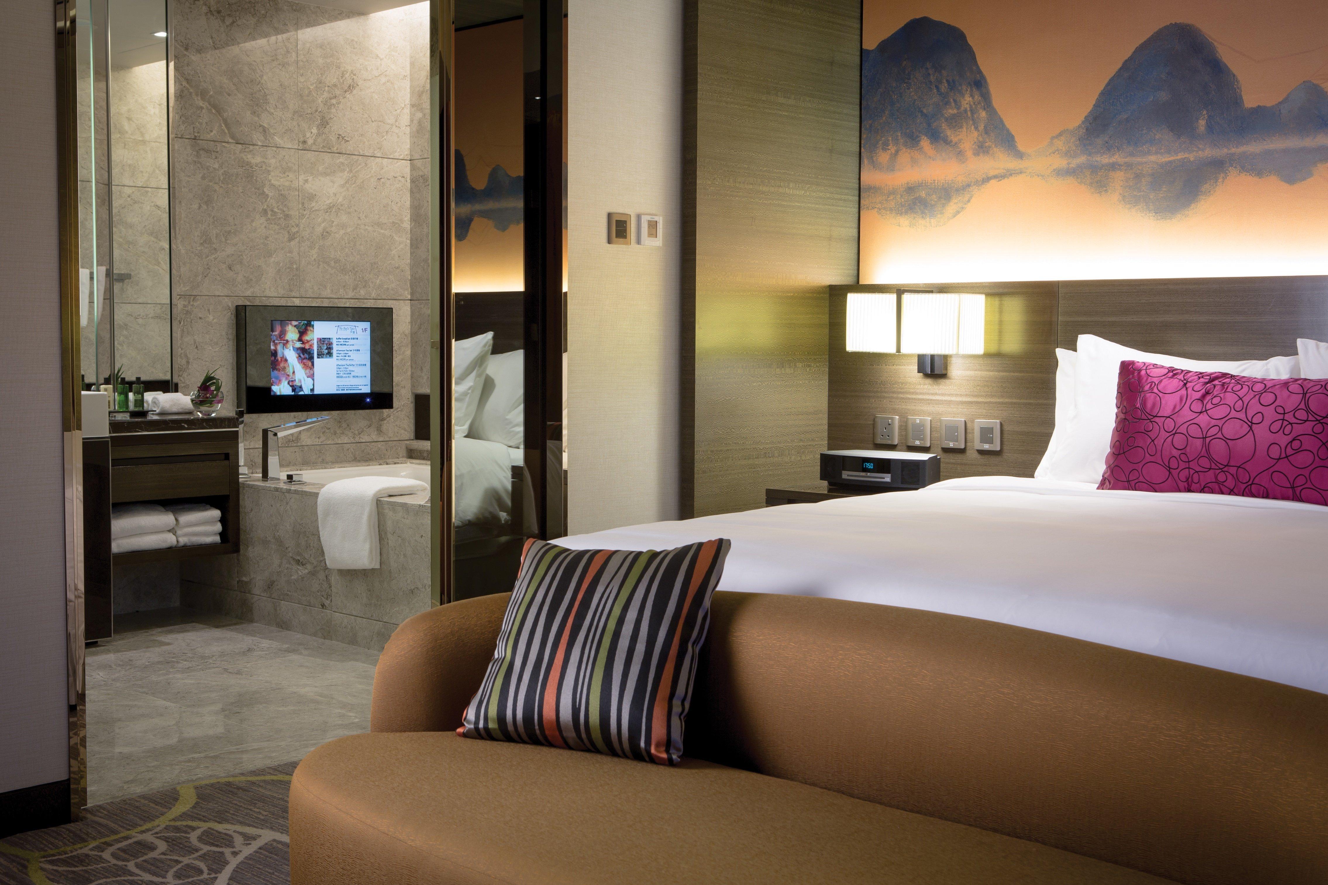 Crowne Plaza Kowloon East By Ihg Hotel 5*