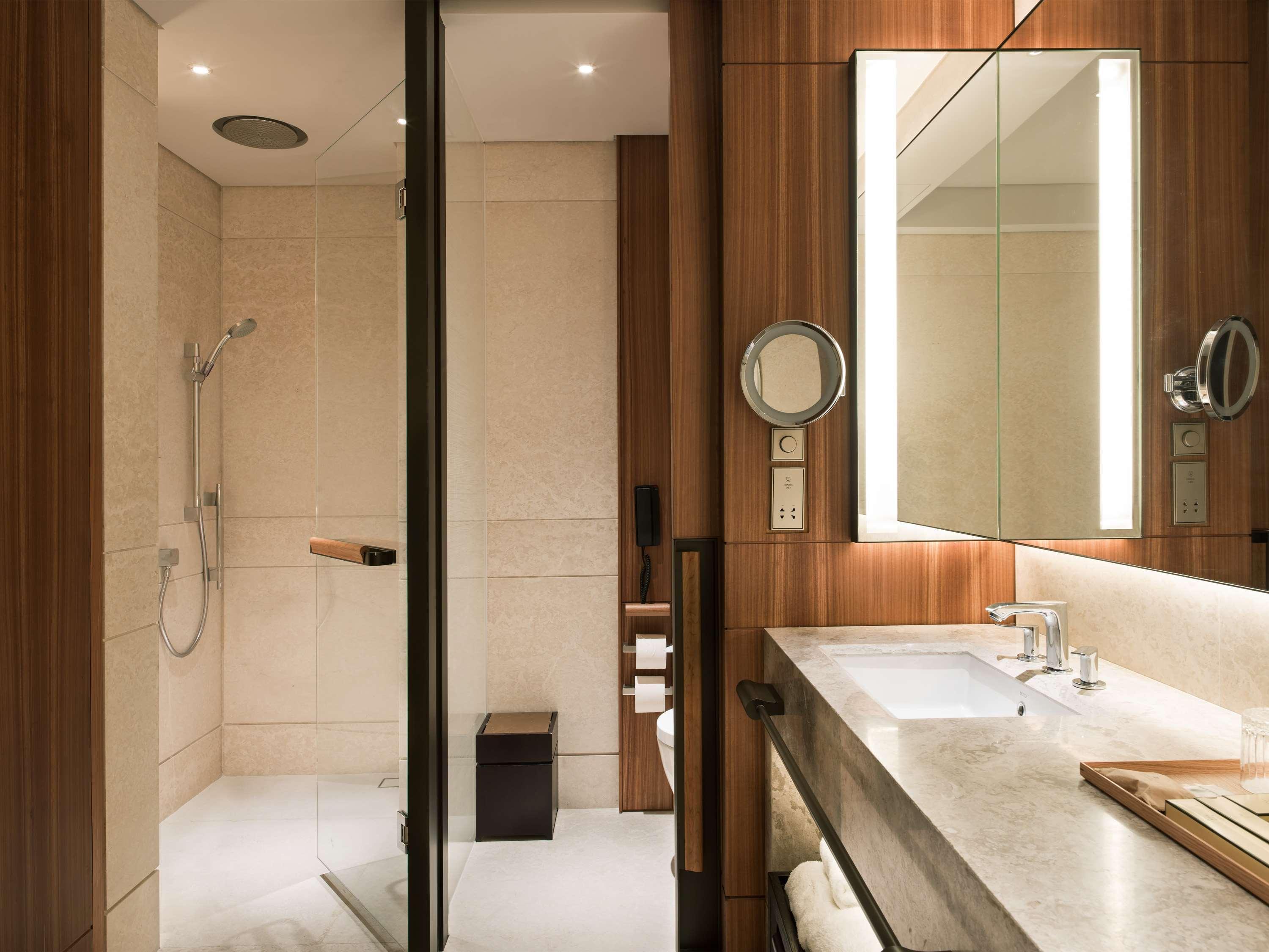 Kerry Hotel Hong Kong By Shangri-La Hotel 5*